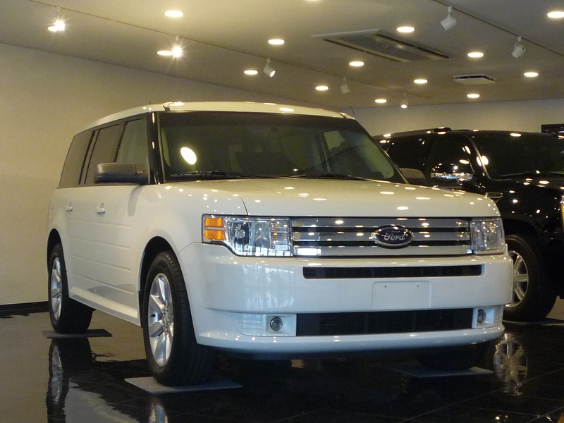 フォード フレックス SE 3.5L 2009年モデル 新車 | CALWING キャルウイング
