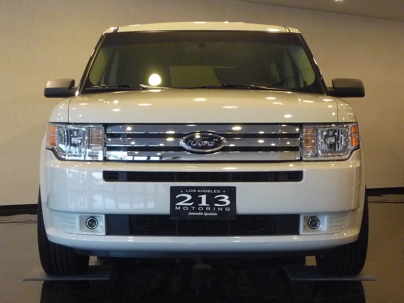フォード フレックス SE 3.5L 2009年モデル 新車 | CALWING キャルウイング