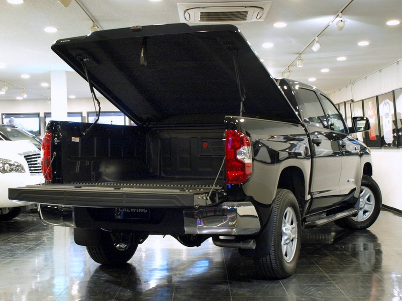 TOYOTA タンドラ SR5 CREWMAX AWD 新型2014年モデル LEER製ハード 