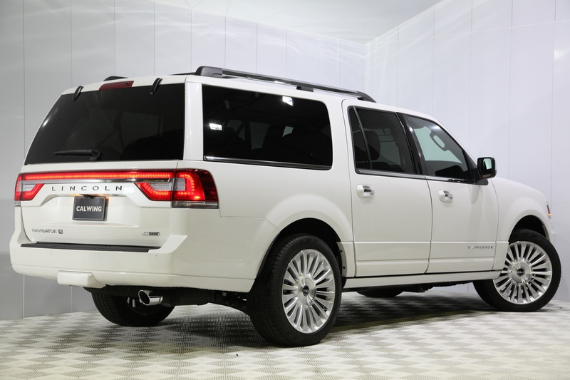 リンカーン ナビゲーター L ロングボディ AWD 8人乗り 2015年ニュー