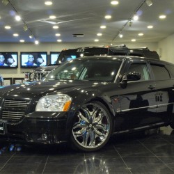 ダッジ マグナム 新車並行 RT 5.7HEMI OMEGA22インチ | 輸入車専門店