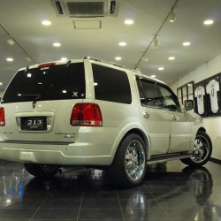 リンカーン ナビゲーター 実走行証明書付 モノクロームLTD HDDナビ