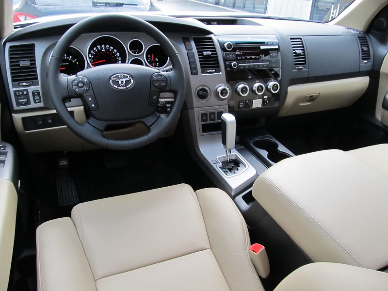 Toyota セコイア セコイア リミテッド Jblサウンド 純正インチ 電動格納サードシート No 1543 Calwing キャルウイング