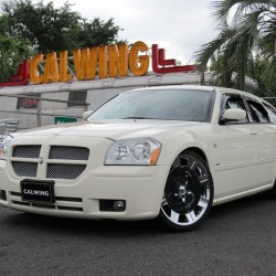 ダッジ マグナム 新車並行 RT 5.7 HEMI ジオバンナ・ジェネリー22