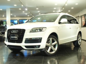 アウディ Q7 