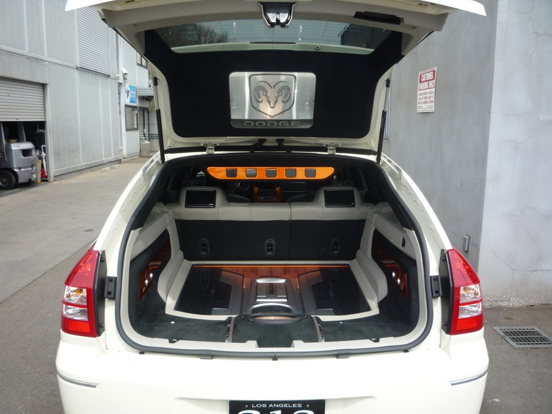 ダッジ マグナム MKW カスタムオーディオ | 輸入車専門店・アメ車 