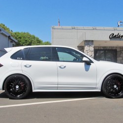 ポルシェ カイエン GTS ゲンバラ22インチAW
