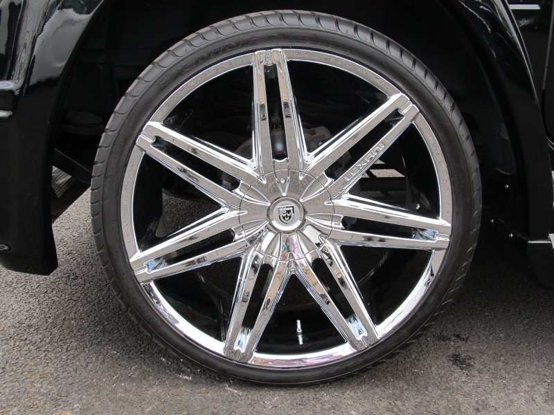 ハマー H2 ネクストネーション レクサーニ26inch カスタム | 輸入車