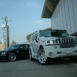 クライスラー 300C ハマー H2
