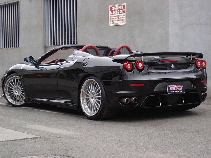 HAMANN』フェラーリ F430 サイドシルウィング ファイバー 柔らかな質感