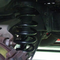 2003年 リンカーン ナビゲーター エアサスコンバージョンキット取付