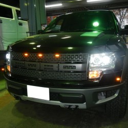 2012y FORD F150 SVT RAPTOR ヘッドライト交換