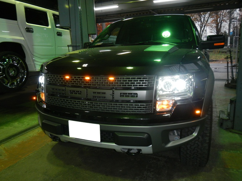 2012y FORD F150 SVT RAPTOR ヘッドライト交換 | キャルウイング (CALWING)