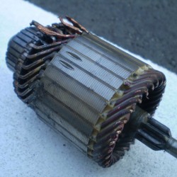 69年コルベット スターターモーター交換