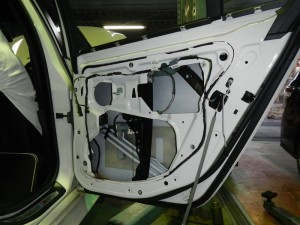 2007y BMW 525i ツーリング パワーウィンドウ 修理!