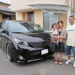 静岡県静岡市にお住まいのO様に 新車 2012y USトヨタ シエナ SEをご納車させていただきました。