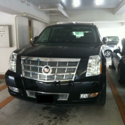 沖縄県沖縄市にお住まいのI様に 新車 2012y キャデラック エスカレード プラチナム をご納車させて頂きました。