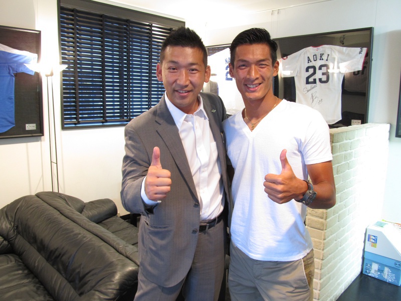 サムライブルー サッカー日本代表DF  浦和レッズ  槙野智章選手が遊びに来てくださいました。