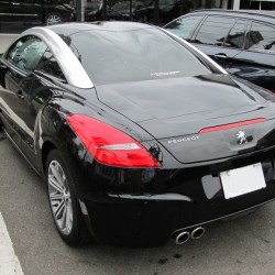 埼玉県さいたま市にお住まいのH様に 2011y プジョー RCZ をご納車させて頂きました。