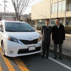 京都府京田辺市のS様に 新車 USトヨタ シエナSE をご納車させて頂きました。