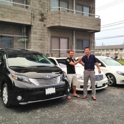 埼玉県のT社長に 新車 USトヨタ シエナ LIMITED AWD SE仕様 をご納車させて頂きました。