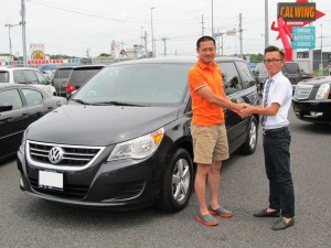 山梨県都留市にお住まいのS様に 2011y フォルクスワーゲン ルータン SE をご納車させて頂きました。