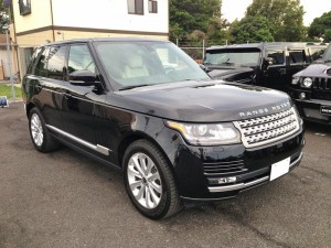 東京都のI様に 新型レンジローバー HSE(VOGUE) 日本未発売左ハンドルモデル をご納車させて頂きました。