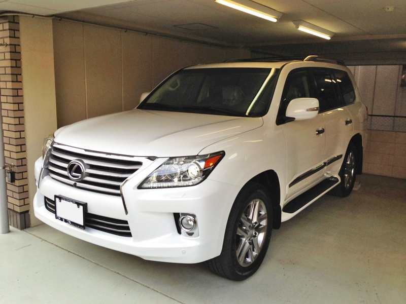 東京都世田谷区のS社長に 新車 レクサス LX570 をご納車させて頂きました。