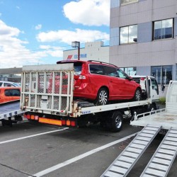 宮城県仙台市にお住まいのY様に ボルボ V70 をご納車させて頂きました。