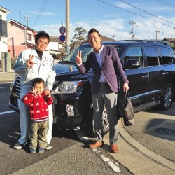 兵庫県加古郡のM社長に 新車 USレクサス LX570 をご納車させていただきました。