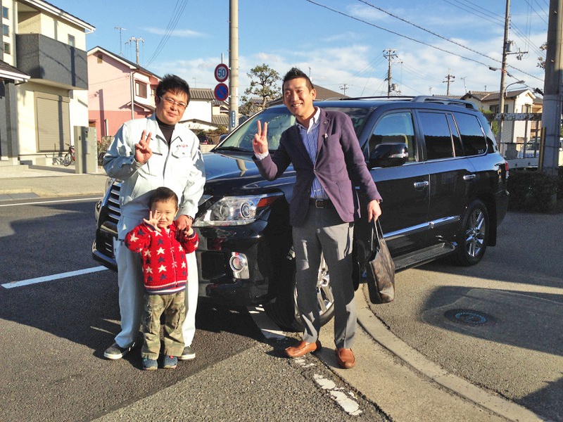 兵庫県加古郡のM社長に 新車 USレクサス LX570 をご納車させていただきました。
