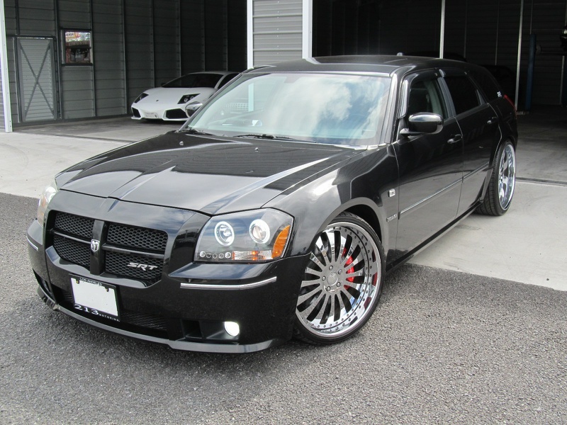 埼玉県さいたま市のI様に ダッジ マグナム SRT8 をご納車させて