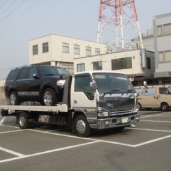 新車 リンカーン ナビゲーター を大阪までご納車に行って来ました。