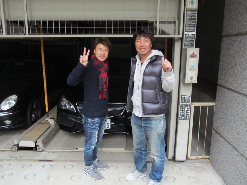 東京ヤクルトスワローズ #99 高津臣吾コーチにメルセデスベンツE350クーペをご納車させて頂きました。