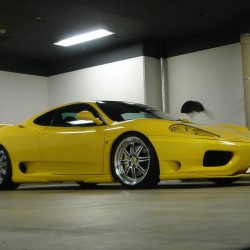 T様に フェラーリ 360モデナ F1 HAMANN ジアッロ ロベルタリフター を