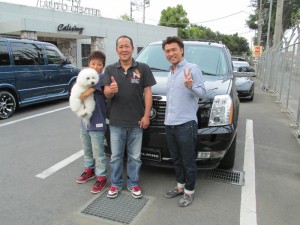 東京都のI様にキャデラック エスカレード ウルトララグジュアリー をご納車させて頂きました。