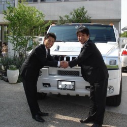 大阪のN様に2008年モデル 新車 ハマーH2 ホワイトエディション をご納車させていただきました。