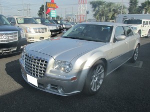 埼玉県のG様に2007y クライスラー300C SRT8をご納車させて頂きました。