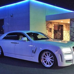 7台目のご購入有難うございます! 埼玉県のK社長に ROLLS ROYCE GHOST MANSORY VERSION ロールスロイス ゴースト マンソリーバージョンをご納車させていただきました。