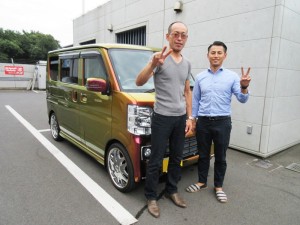 千葉県のM様に新車エブリィワゴン スペシャルオーダーカラー車をご納車させて頂きました。