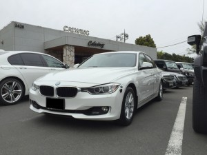 2台目のご購入有難うございます! 東京都のS社長にBMW320iをご納車させて頂きました