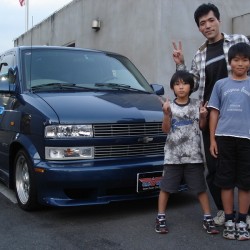 S様にシボレー アストロLS をご納車させて頂きました。