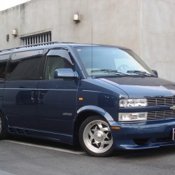 S様にシボレー アストロLS をご納車させて頂きました。