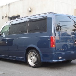 S様にシボレー アストロLS をご納車させて頂きました。