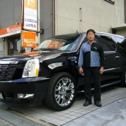 大阪府にお住まいのY様へ エスカレードESV をご納車させて頂きました。