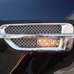 新車 08y エスカレード ESV プラチナムエディションを埼玉県にお住まいのH様に御納車させて頂きました。