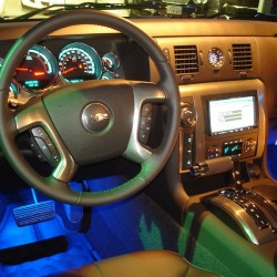 2008y ハマー H2にお乗りのN様に追加カスタムのオーダーを頂き、ご納車させて頂きました。