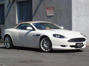 アストンマーチン DB9 ボランテをさいたま市のM様にご納車させて頂きました。