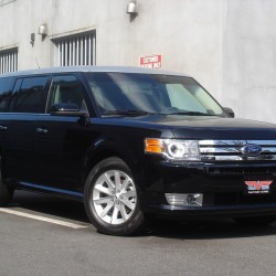 2009y フォード フレックス を世田谷区にお住まいのT様にご納車させていただきました。