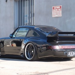 ポルシェ 911 シュトロゼックver愛知県のN社長にご納車させて頂きました。